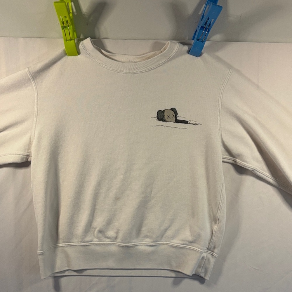 Kids KAWS X Uniqlo collab crew neck